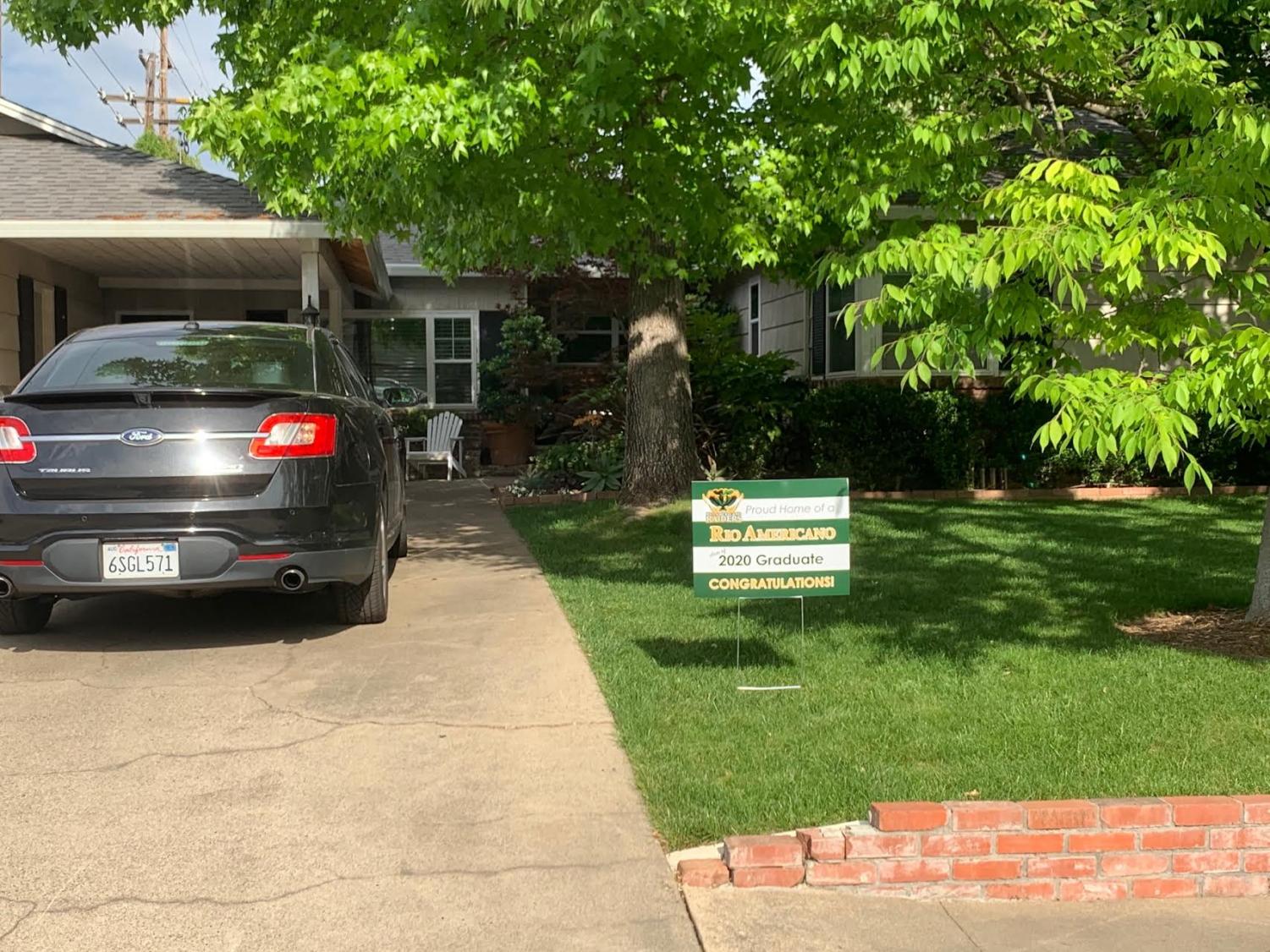 Class of COVID-19 Receive Yard Signs