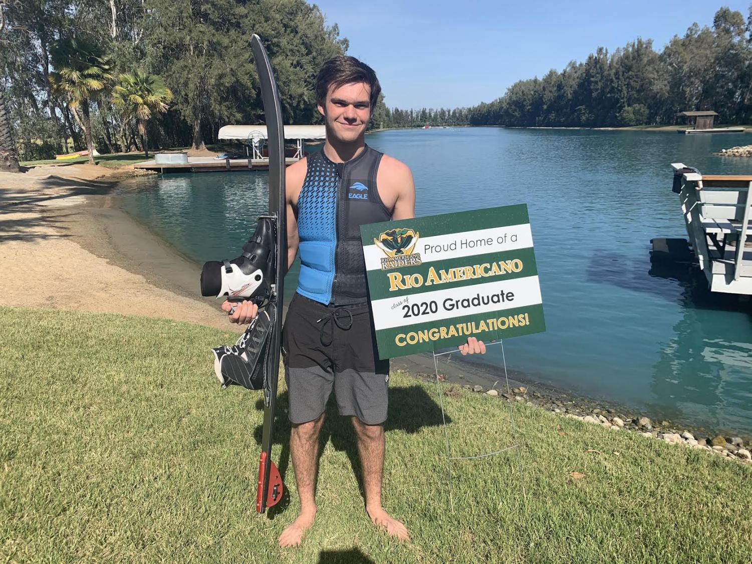 Class of COVID-19 Receive Yard Signs