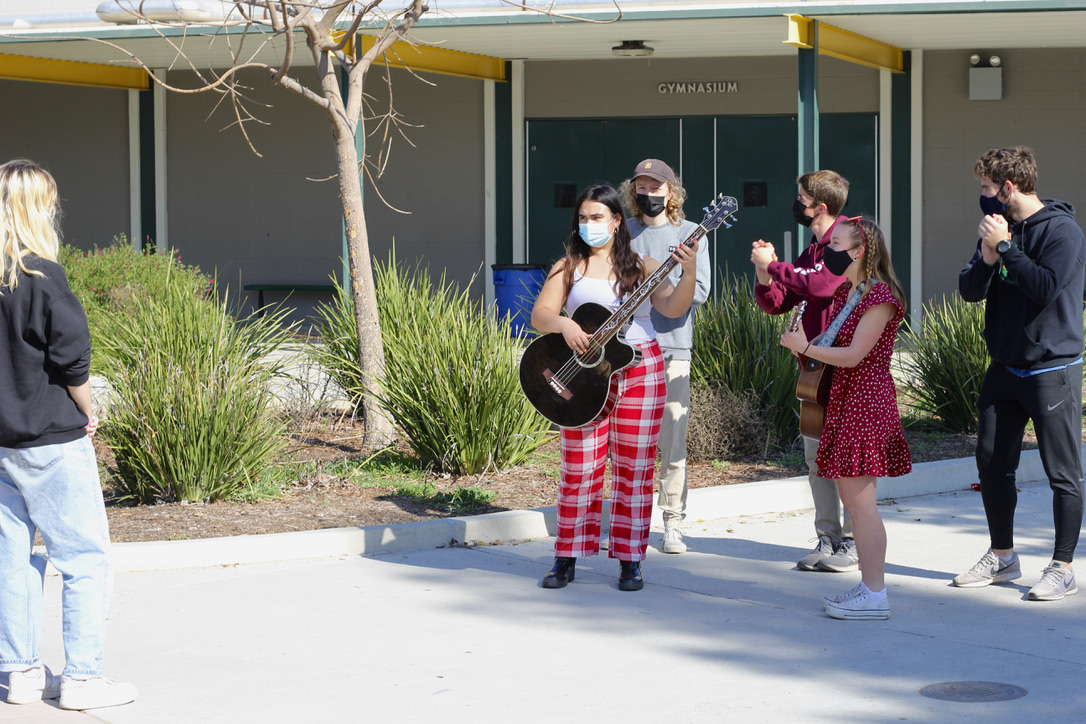 Band students perform valentines serenades