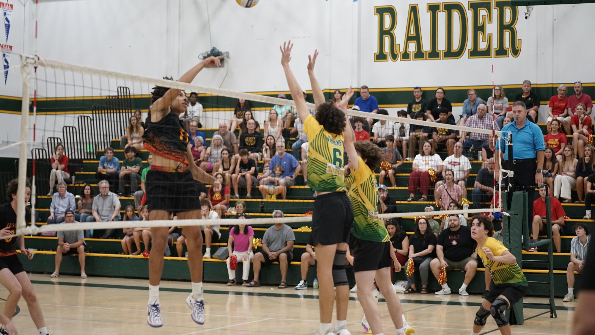 Boys Volleyball Beats Jesuit to Win NorCal Title