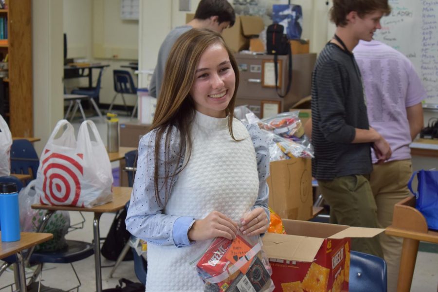 Anna Chriss Makes Bags for the Homeless