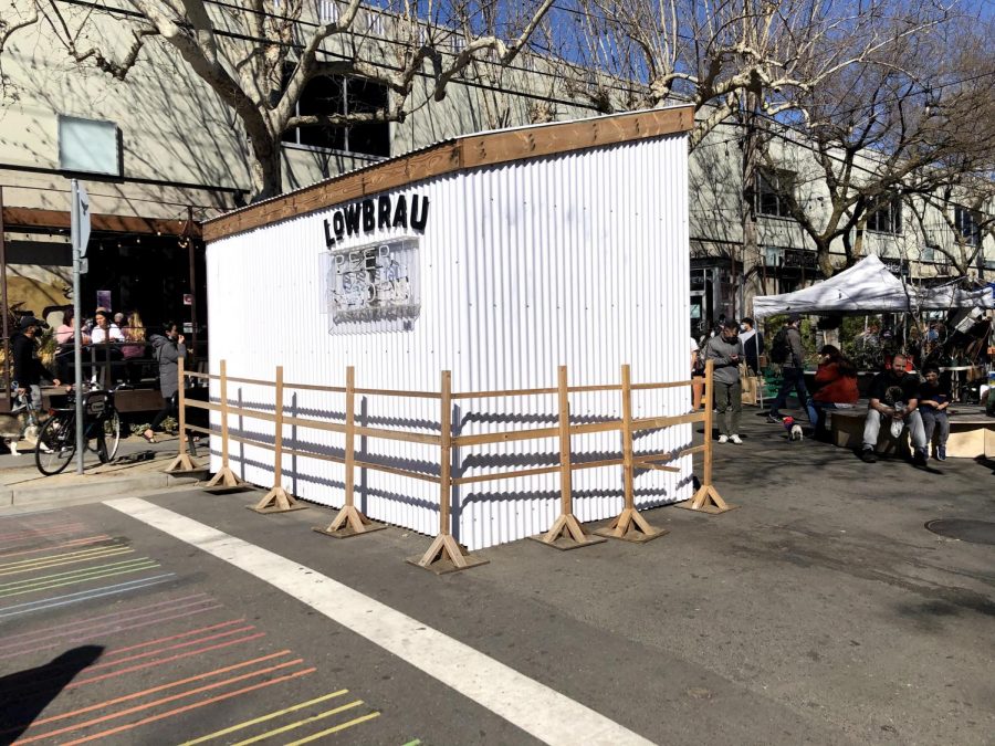 Exploring the midtown farmers market and all the stalls they have to offer